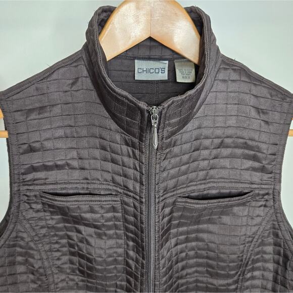 Chico's Quilted Dark Green/Gray Quilted Waffle Pattern 2way Zip Vest Sz 0/Small - Picture 3 of 10
